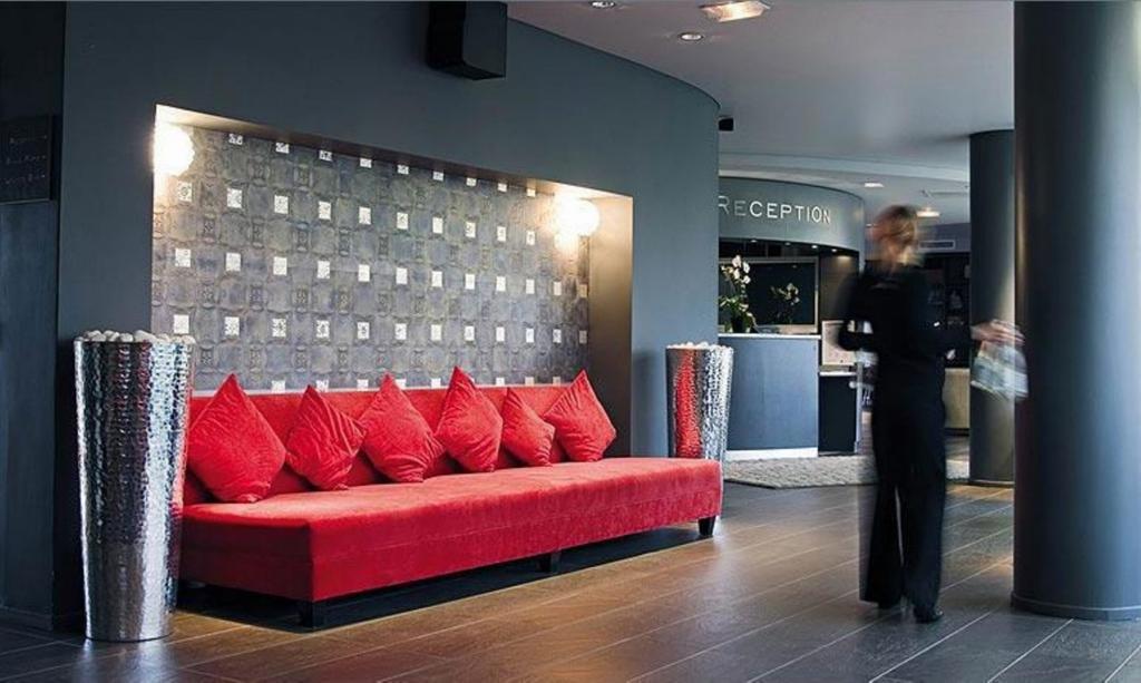 Standing Hotel Suites By Actisource Roissy-en-France Exterior photo